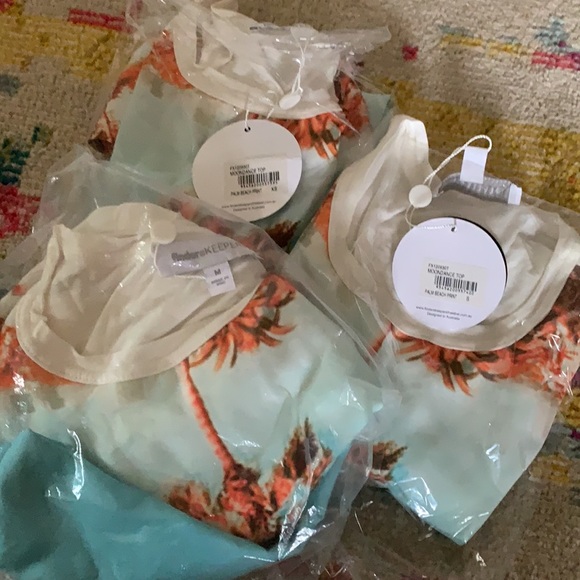 NEW Finders Keepers Moondance Top in Palm Beach Exclusive Print - Picture 3 of 4